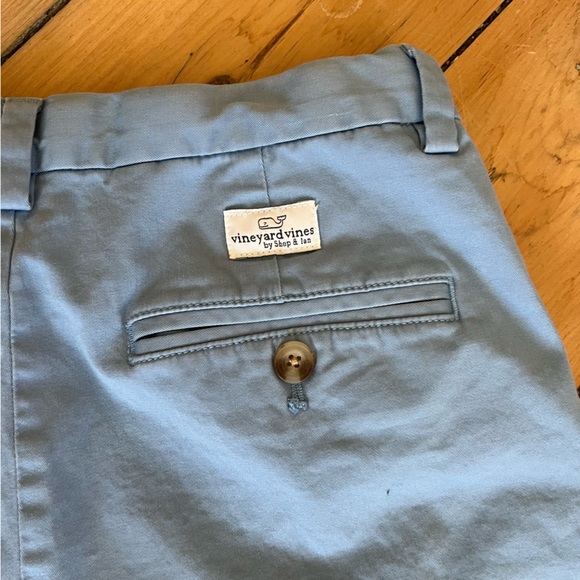 Vineyard Vines classic trouser short - Picture 3 of 5